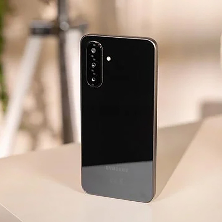 گوشی موبایل سامسونگ مدل Galaxy A26 دو سیم کارت ظرفیت 128 گیگابایت و رم 6 گیگابایت- ویتنام